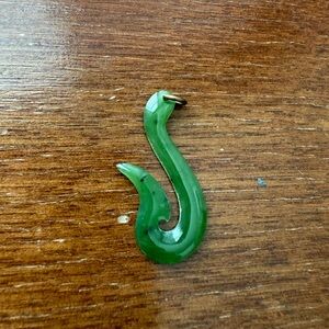 Green Hei Mateo jade hook pendant